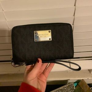 Black Michael Kors Wallet